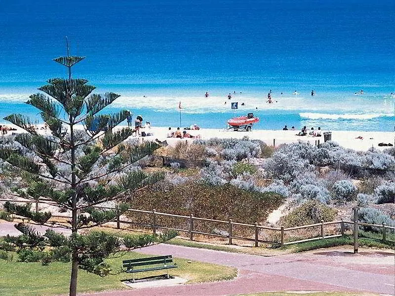 Seashells Scarborough Aparthotel Perth 4*,